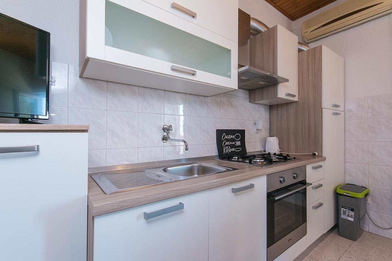 Apartment Zivogosce - Blato 1057D Екстер'єр фото