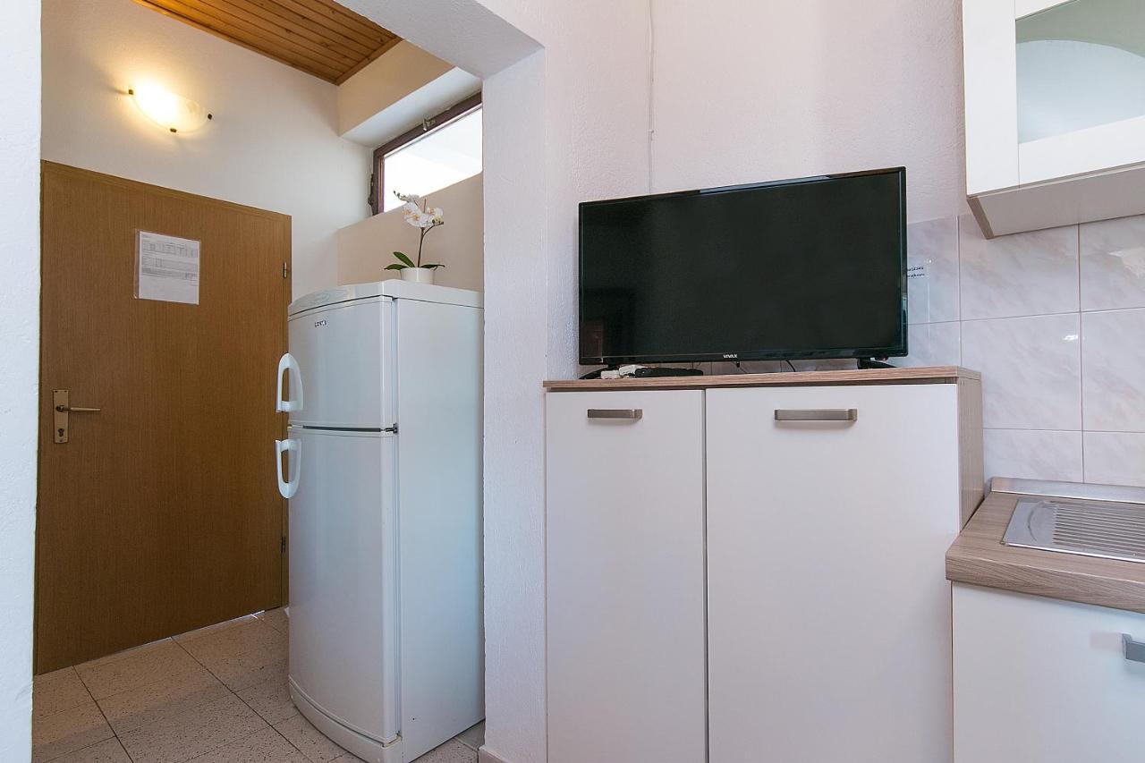 Apartment Zivogosce - Blato 1057D Екстер'єр фото