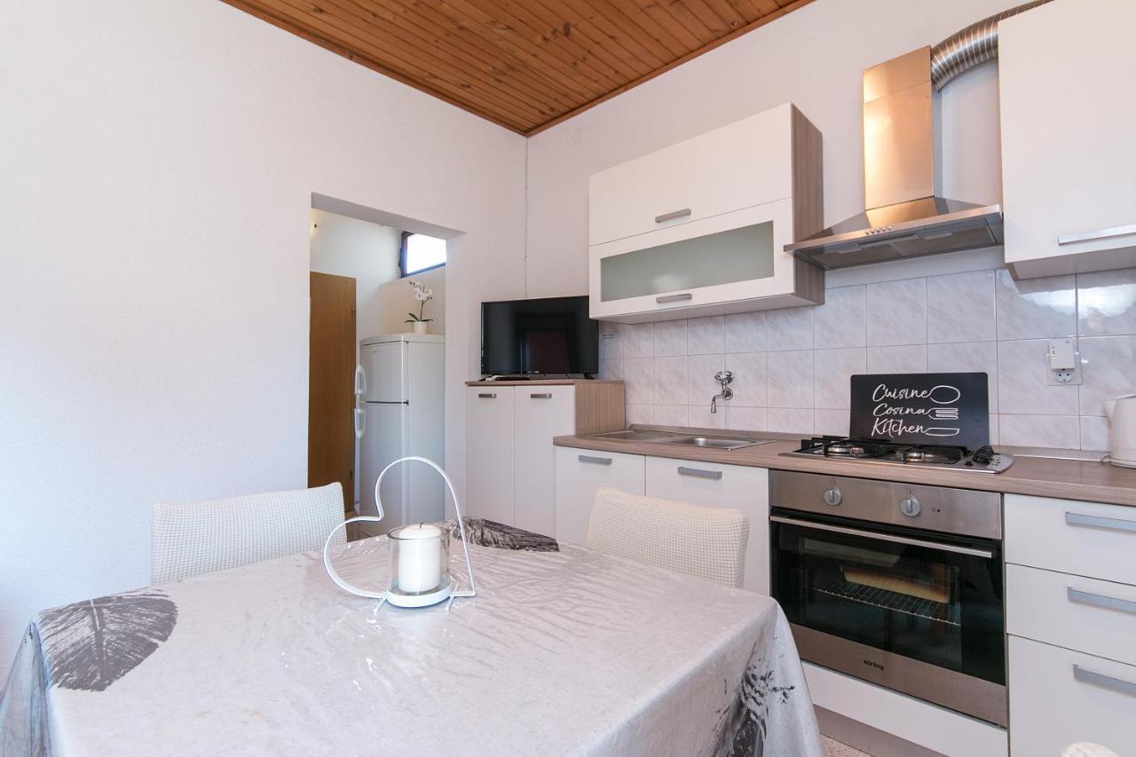Apartment Zivogosce - Blato 1057D Екстер'єр фото